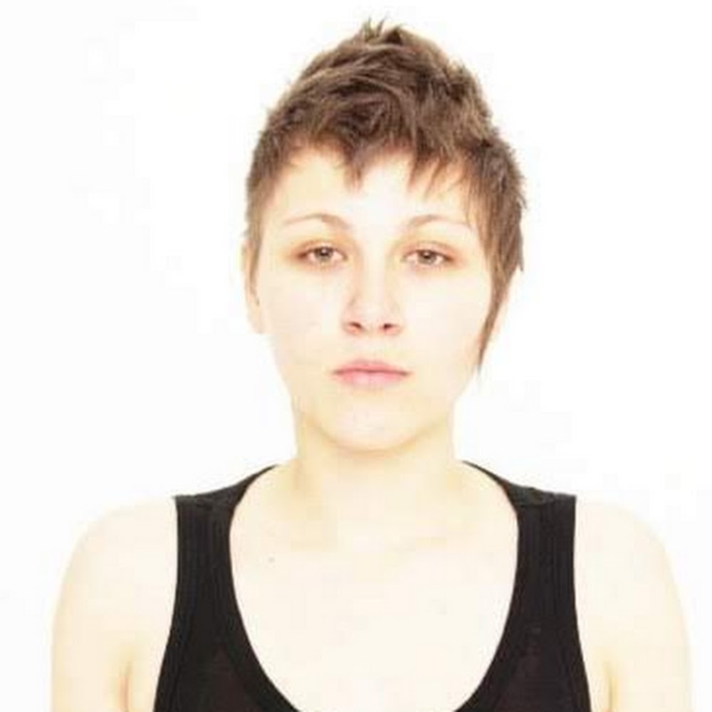 Meet your Posher, Brittney